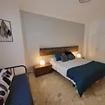 Resort Suites Vecindario فندق مبيت وإفطار
