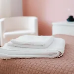 Resort Suites Vecindario فندق مبيت وإفطار