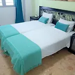 Resort Suites Vecindario 3* مْبيسينداريو