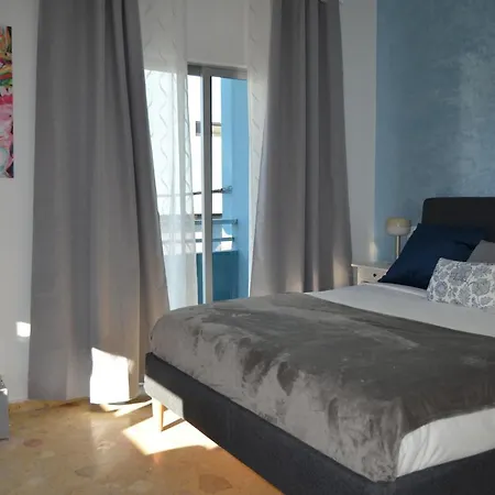 Resort Suites Vecindario 3*