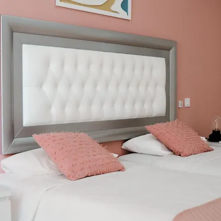 Resort Suites Vecindario فندق مبيت وإفطار